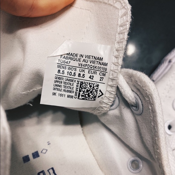 all white low top converse!!! - Picture 4 of 4